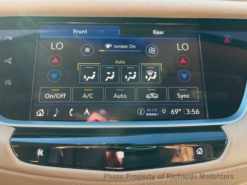Used 2021 Cadillac XT5 Premium Luxury w/ Platinum Package AWD/4WD image 23