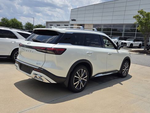 Used 2022 INFINITI QX60 Sensory w/ Vision Package FWD image 6