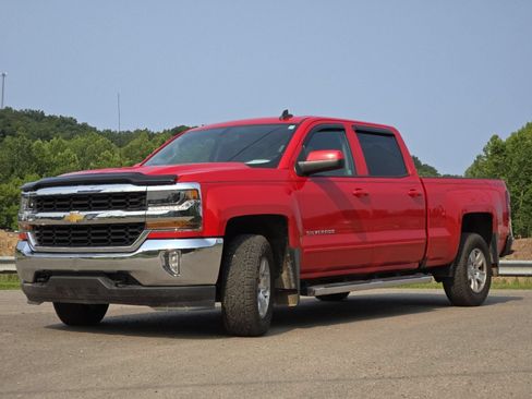 Used 2018 Chevrolet Silverado 1500 LT w/ All Star Edition AWD/4WD image 15