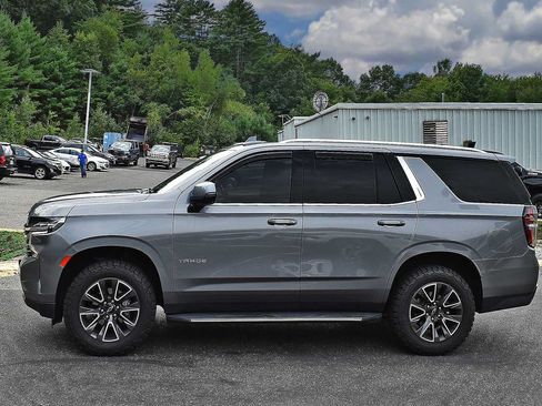 Used 2022 Chevrolet Tahoe LT w/ Luxury Package AWD/4WD image 4