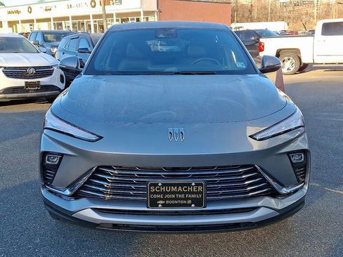 Used 2025 Buick Envista Preferred w/ Convenience I Package image 2