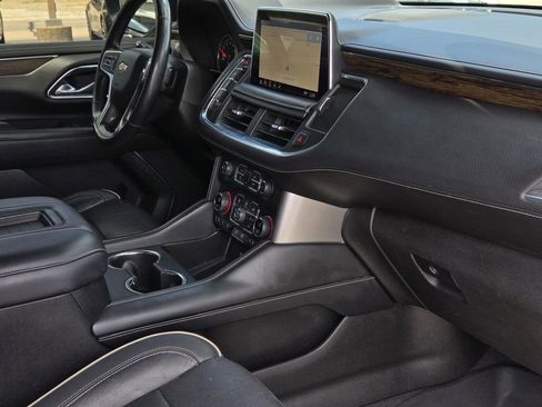 Used 2021 Chevrolet Tahoe Premier w/ Premium Package image 40