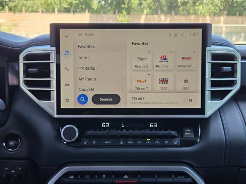 Used 2025 Toyota Tundra Platinum image 13