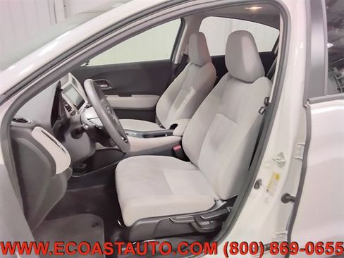 Used 2021 Honda HR-V EX image 9