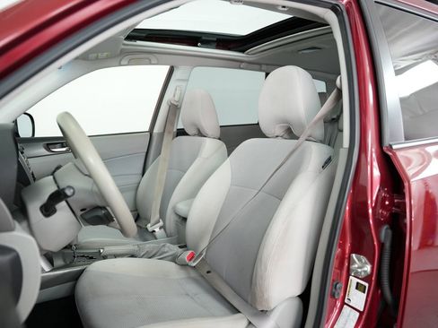 Used 2011 Subaru Forester 2.5X Premium w/ All-Weather Pkg image 41