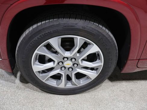 Used 2020 Chevrolet Traverse Premier image 9