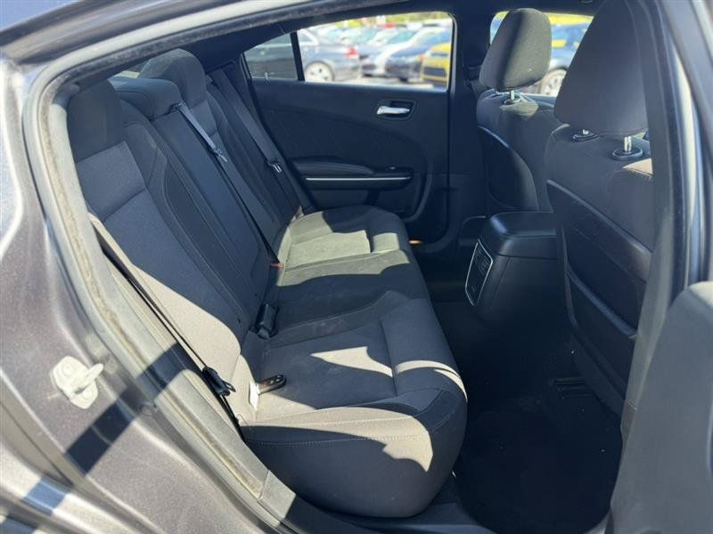 Used 2019 Dodge Charger SXT RWD image 16