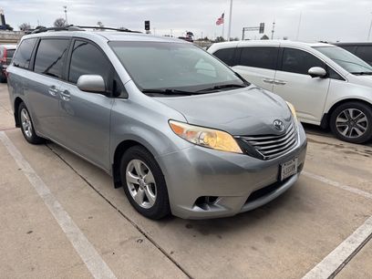 Used 2015 Toyota Sienna LE