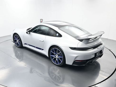 Certified 2026 Porsche 911 Carrera T image 40