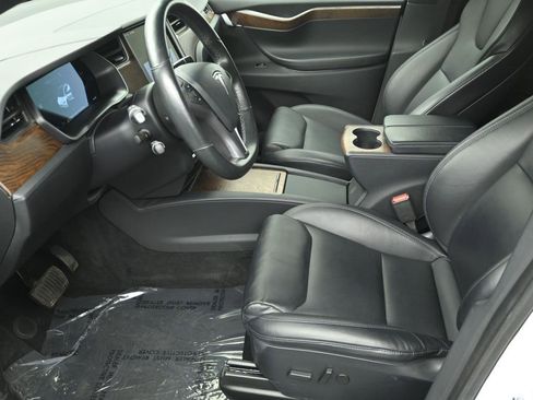 Used 2020 Tesla Model X Long Range image 10