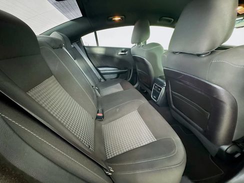 Used 2019 Dodge Charger Scat Pack w/ Dynamics Package RWD image 30
