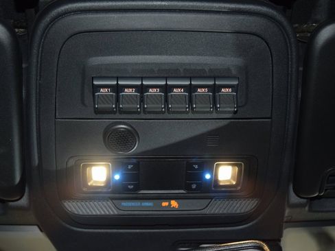 Used 2021 Ford Bronco Wildtrak image 47