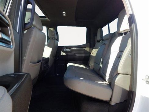 Used 2024 Chevrolet Silverado 1500 LT Trail Boss w/ LT Trail Boss Premium Package image 11