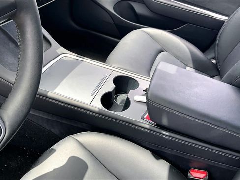 Used 2023 Tesla Model 3 Standard Range RWD image 13