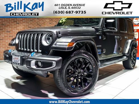 Used 2022 Jeep Wrangler Unlimited Sahara w/ Cold Weather Group AWD/4WD image 1