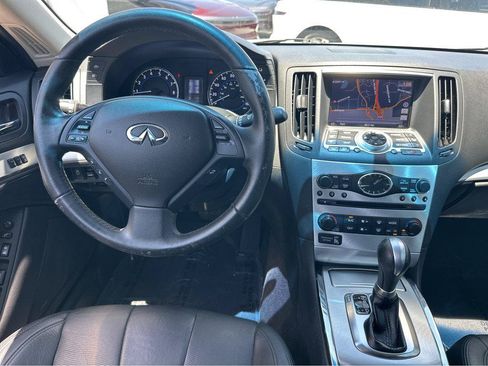 Used 2014 INFINITI Q60 Convertible w/ Premium Package RWD image 20
