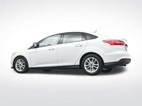 Used 2016 Ford Focus SE image 40