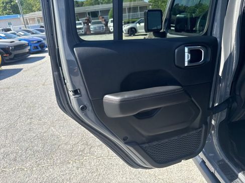 Used 2021 Jeep Wrangler Unlimited Rubicon image 28