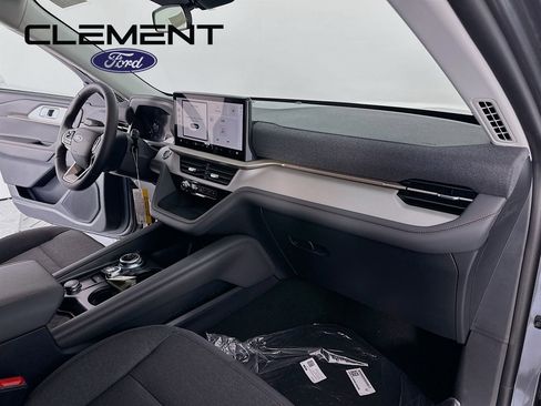 New 2026 Ford Explorer Active image 31