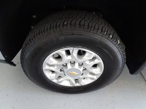 Used 2024 Chevrolet Silverado 2500 LTZ w/ LTZ Convenience Package AWD/4WD image 28