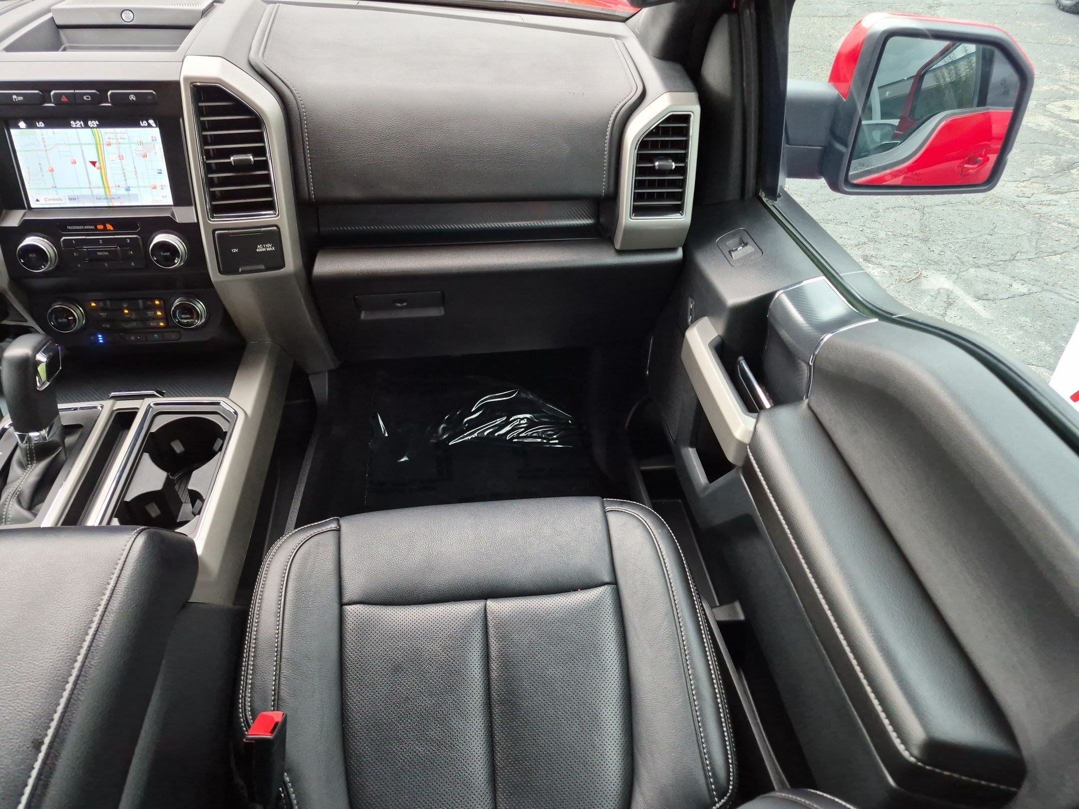 Used 2019 Ford F150 Lariat w/ Equipment Group 502A Luxury AWD/4WD image 31