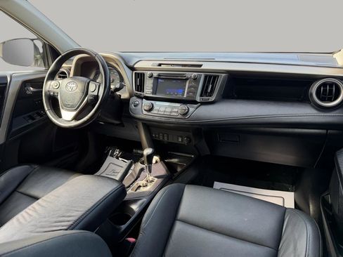 Used 2013 Toyota RAV4 Limited FWD image 32