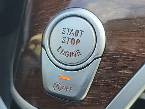 Used 2020 BMW 740i image 39