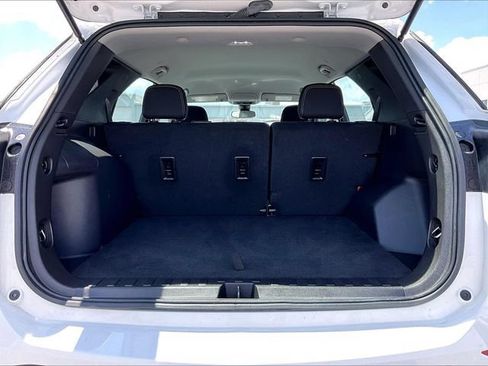 Used 2024 Chevrolet Equinox LS FWD image 29