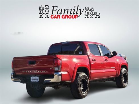 Certified 2023 Toyota Tacoma SR5 image 4