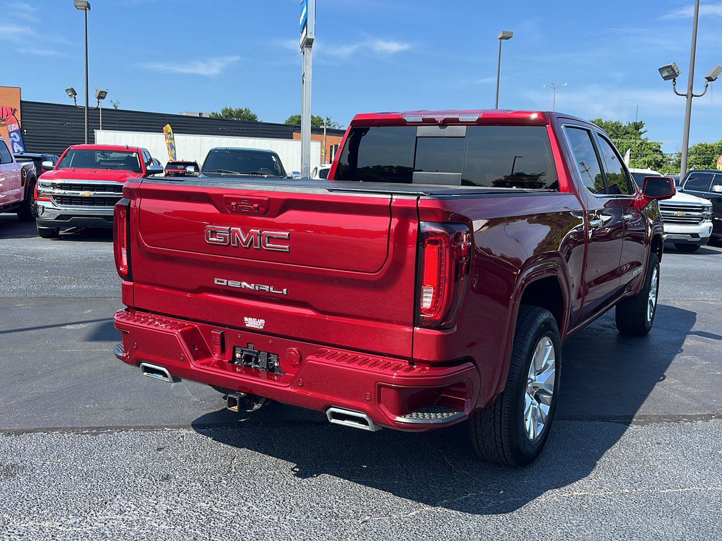 Used 2022 GMC Sierra 1500 Denali AWD/4WD image 5
