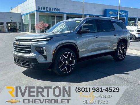 New 2026 Chevrolet Traverse High Country w/ LPO, Floor Liner Package AWD/4WD image 1