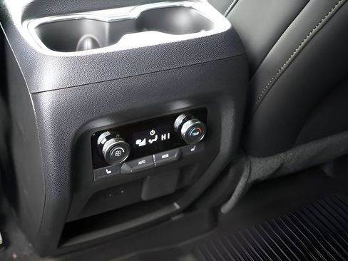 New 2026 Buick Enclave Avenir w/ Super Cruise Package image 26