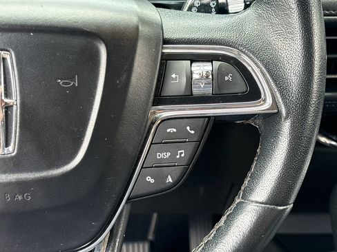 Used 2023 Lincoln Nautilus FWD image 21