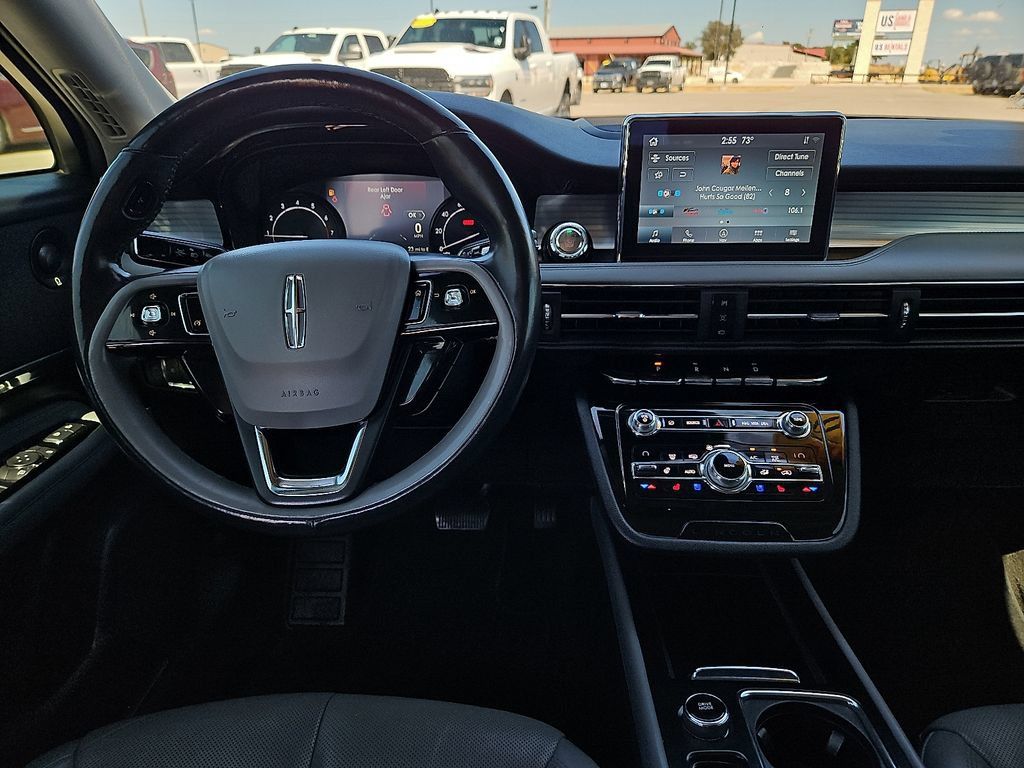 Used 2020 Lincoln Corsair Reserve w/ Appearance Package FWD image 16