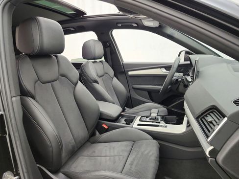 Used 2024 Audi Q5 e Premium Plus w/ Premium Plus Package AWD/4WD image 20