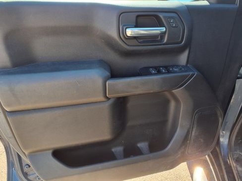 Used 2019 Chevrolet Silverado 1500 Custom Trail Boss w/ Custom Convenience Package AWD/4WD image 13