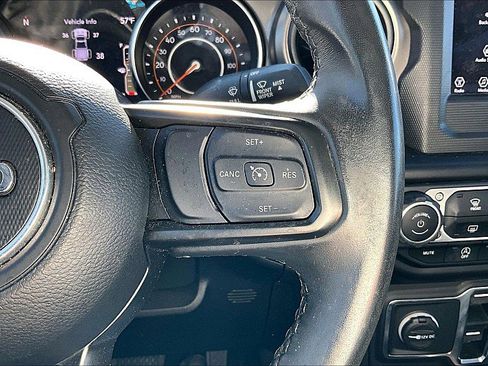 Used 2021 Jeep Gladiator Sport AWD/4WD image 20