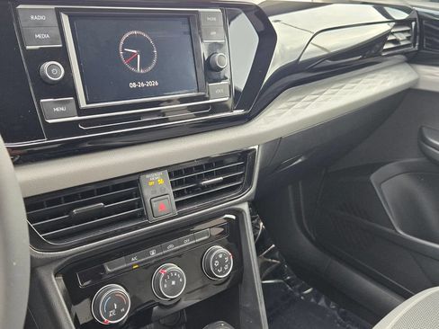 Certified 2023 Volkswagen Taos S FWD image 21