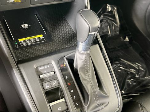 Used 2025 Honda CR-V EX-L image 16
