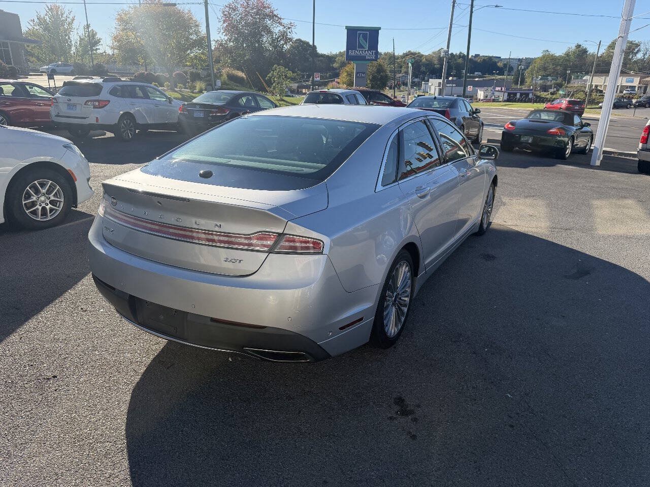 Used 2017 Lincoln MKZ Reserve w/ Technology Package FWD image 6
