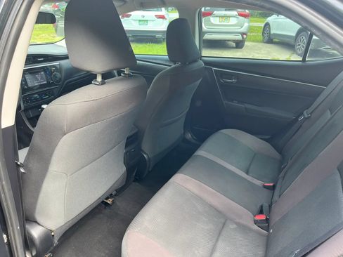 Used 2017 Toyota Corolla LE FWD image 25
