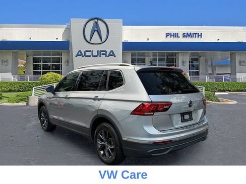 Used 2022 Volkswagen Tiguan SE w/ Panoramic Sunroof Package AWD/4WD image 6