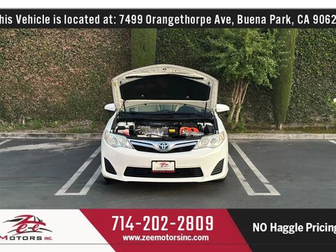 Used 2014 Toyota Camry LE image 14