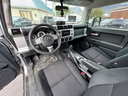 Used 2008 Toyota FJ Cruiser 4WD image 14