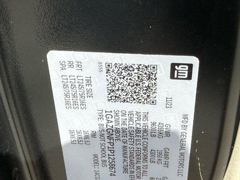 Used 2023 Chevrolet Express 3500 LS RWD image 32
