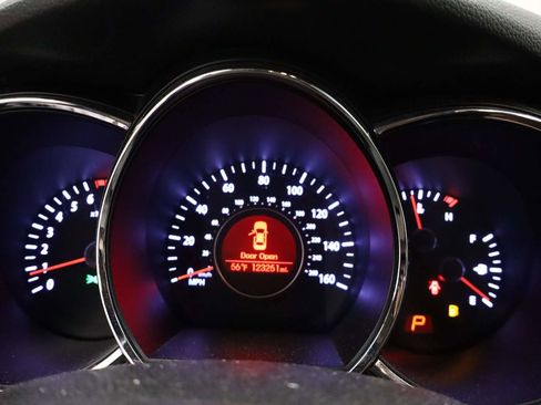 Used 2013 Kia Optima LX image 4