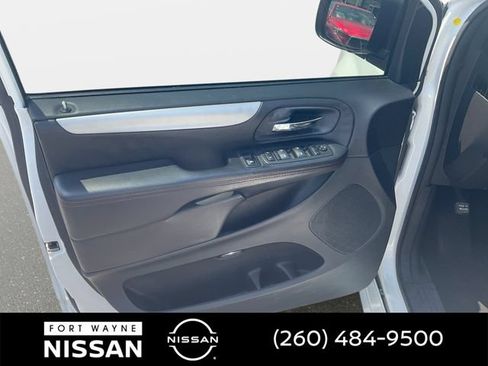 Used 2019 Dodge Grand Caravan GT FWD image 26