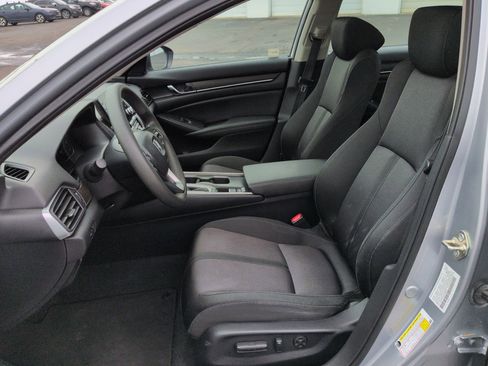 Used 2019 Honda Accord EX image 19