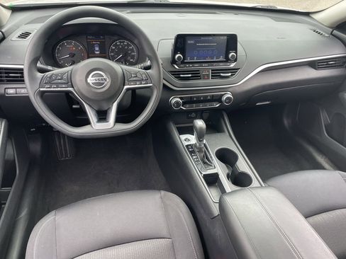 Used 2022 Nissan Altima 2.5 S FWD image 15
