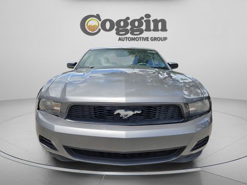 Used 2011 Ford Mustang Premium w/ Comfort Pkg RWD image 8